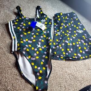 adidas Black Floral 3-stripe Yellow Tulipe Strappy Bodysuit | M skirt